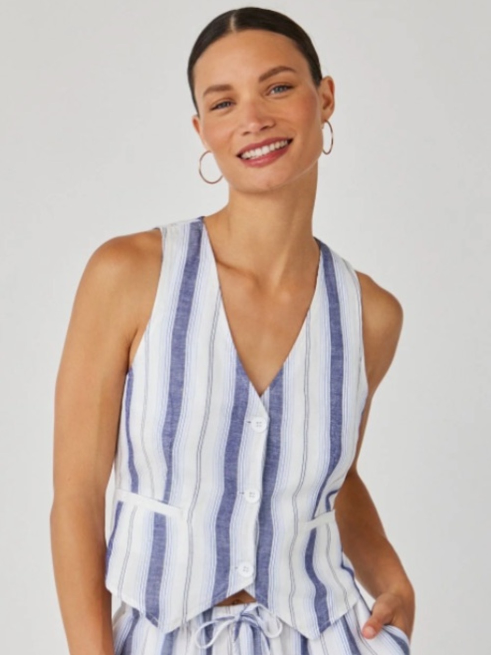 Bella Dahl CINCH BACK VEST IN COASTAL OMBRE STRIPE